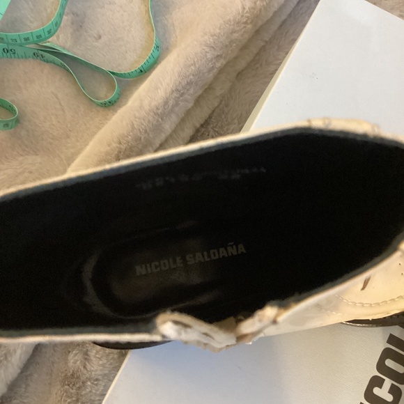 New In Box Nicole Saldana beige patent leather size 36 boots - Picture 8 of 9